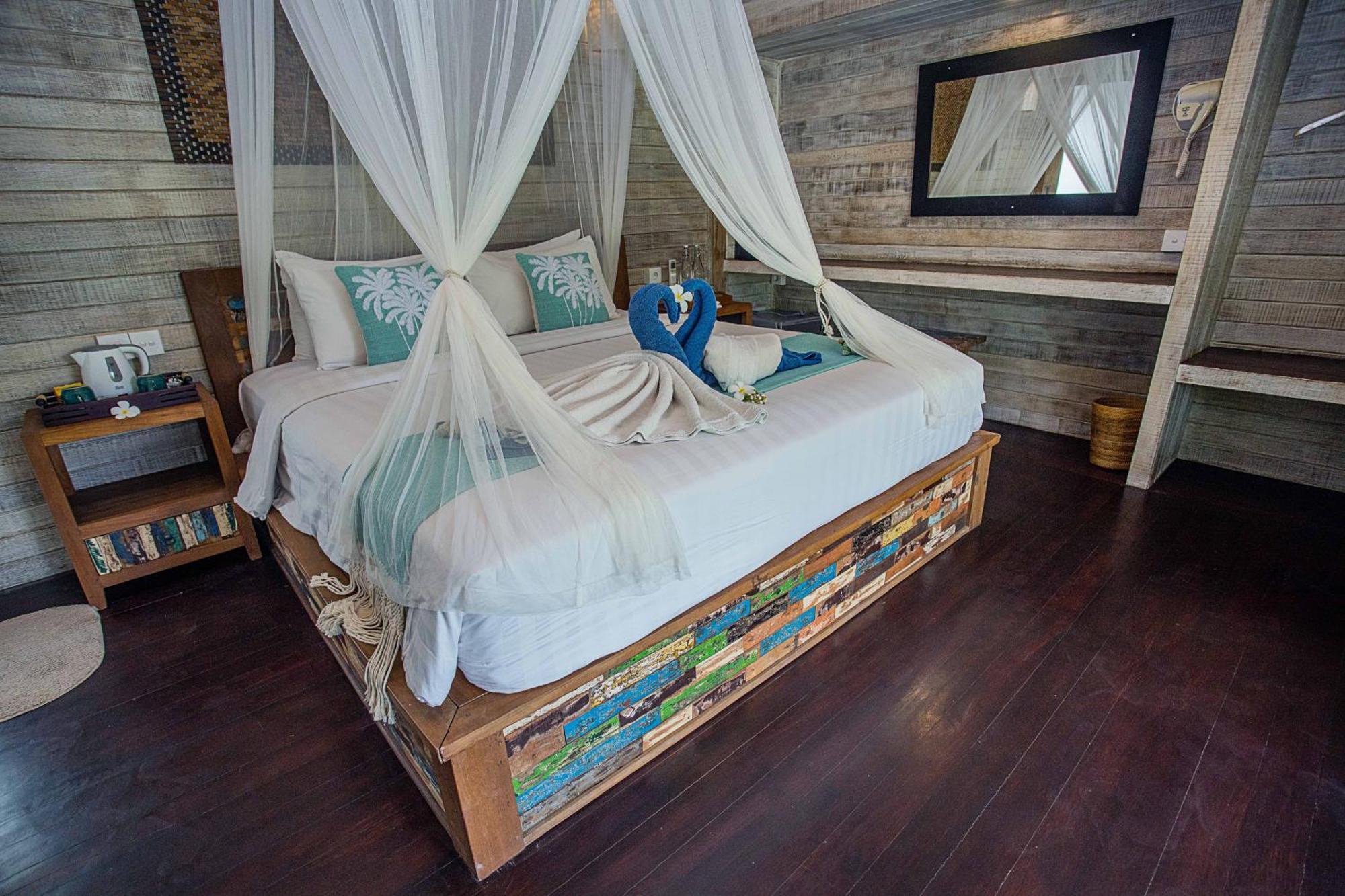 Water Blow Huts Nusa Lembongan Exterior foto